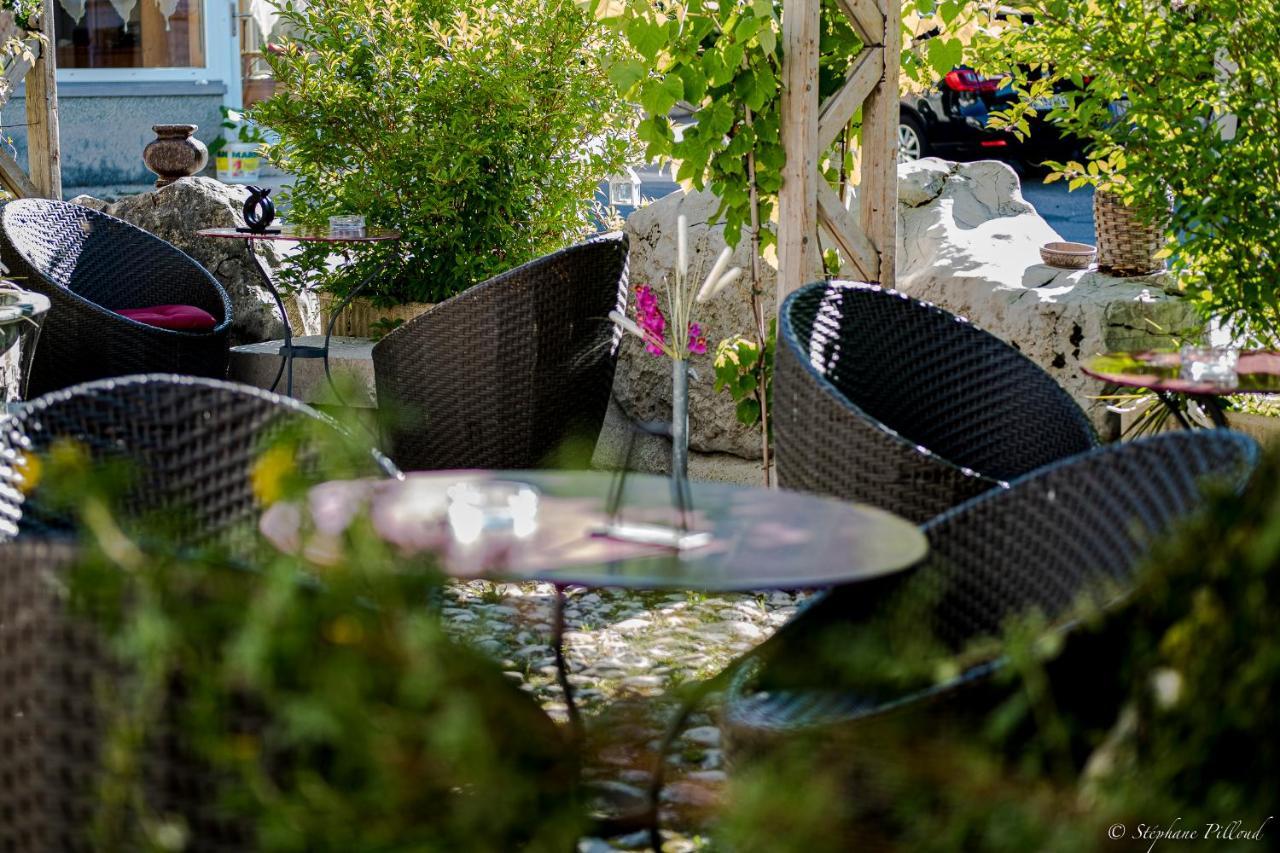 Hotel De La Truite & Spa Le Petit Nautilus Le Pont Luaran gambar