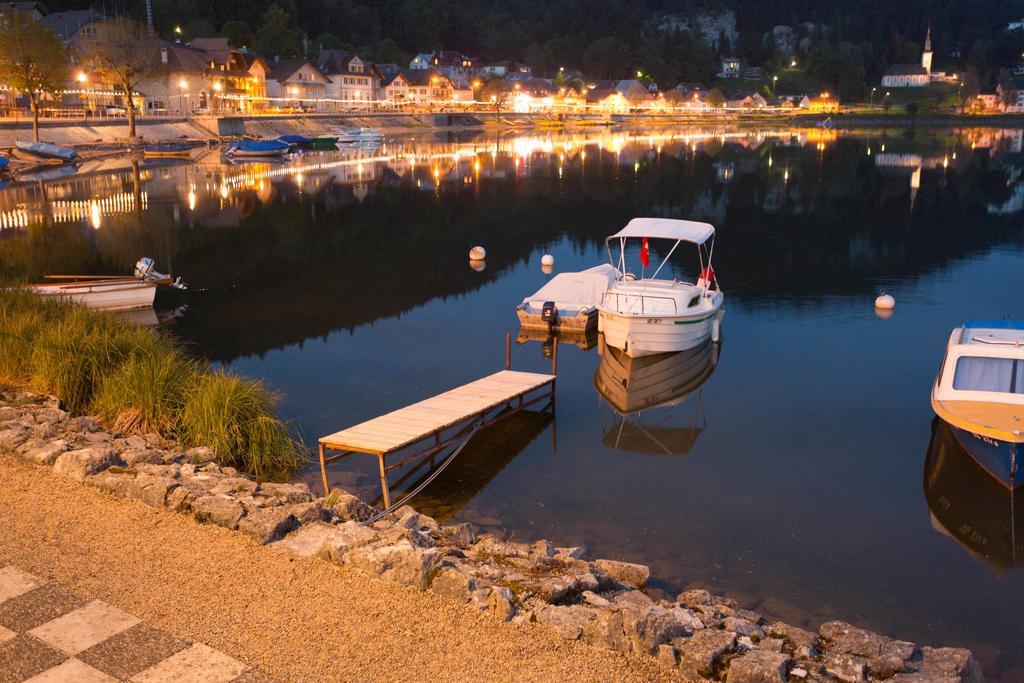 Hotel De La Truite & Spa Le Petit Nautilus Le Pont Luaran gambar
