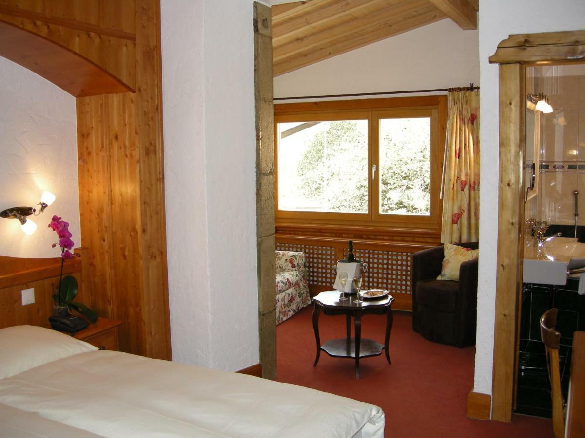 Hotel De La Truite & Spa Le Petit Nautilus Le Pont Luaran gambar